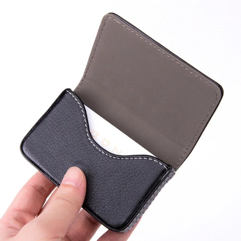 ファッションサイズのステッチ入りPUレザー製クレジットカード - Men'S Fashion Visiting Card のレビューと価格